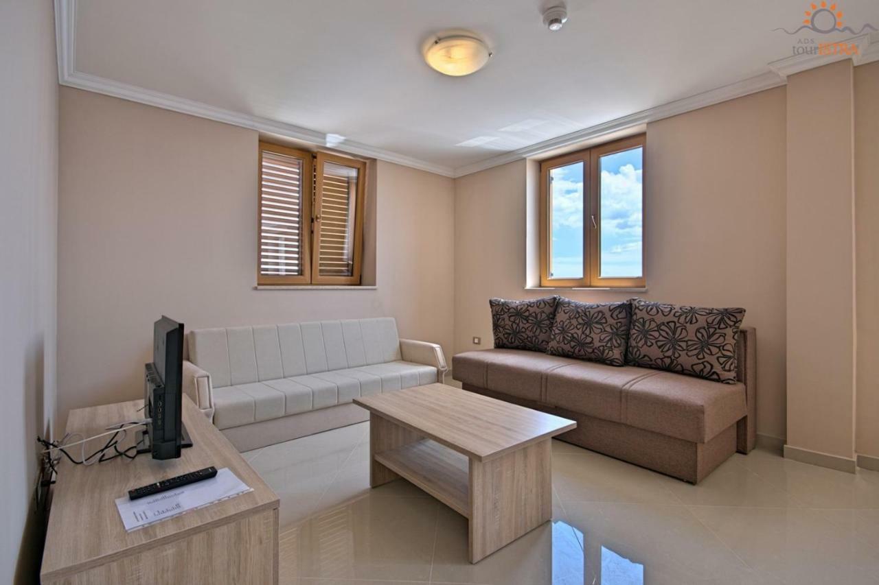 Rotonda Inn Novigrad Novigrad Istria Esterno foto