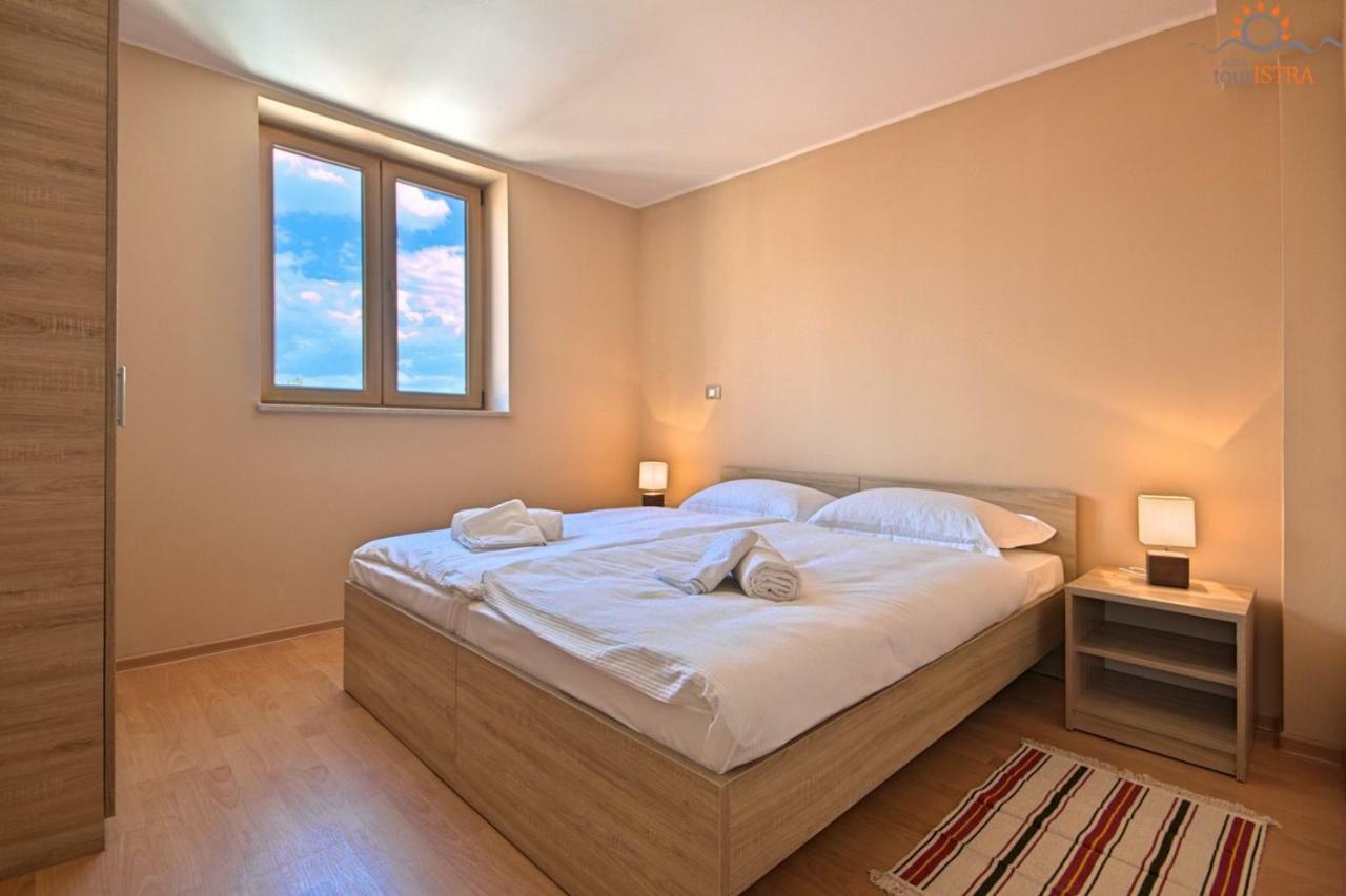 Rotonda Inn Novigrad Novigrad Istria Esterno foto