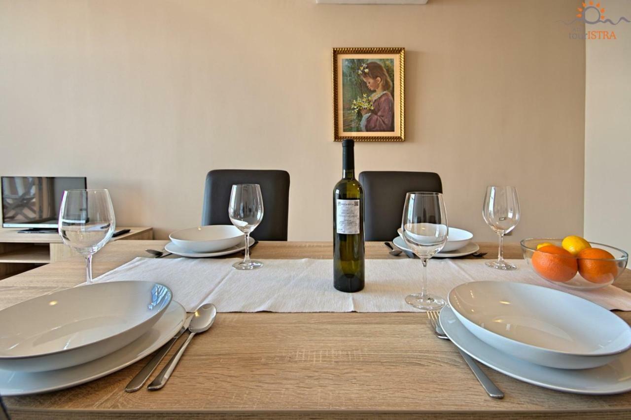 Rotonda Inn Novigrad Novigrad Istria Esterno foto