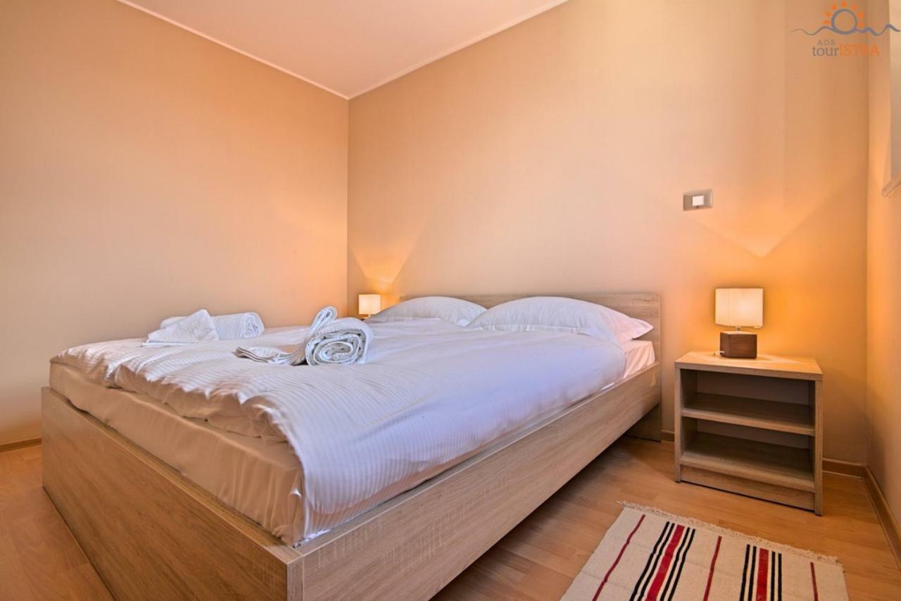 Rotonda Inn Novigrad Novigrad Istria Esterno foto
